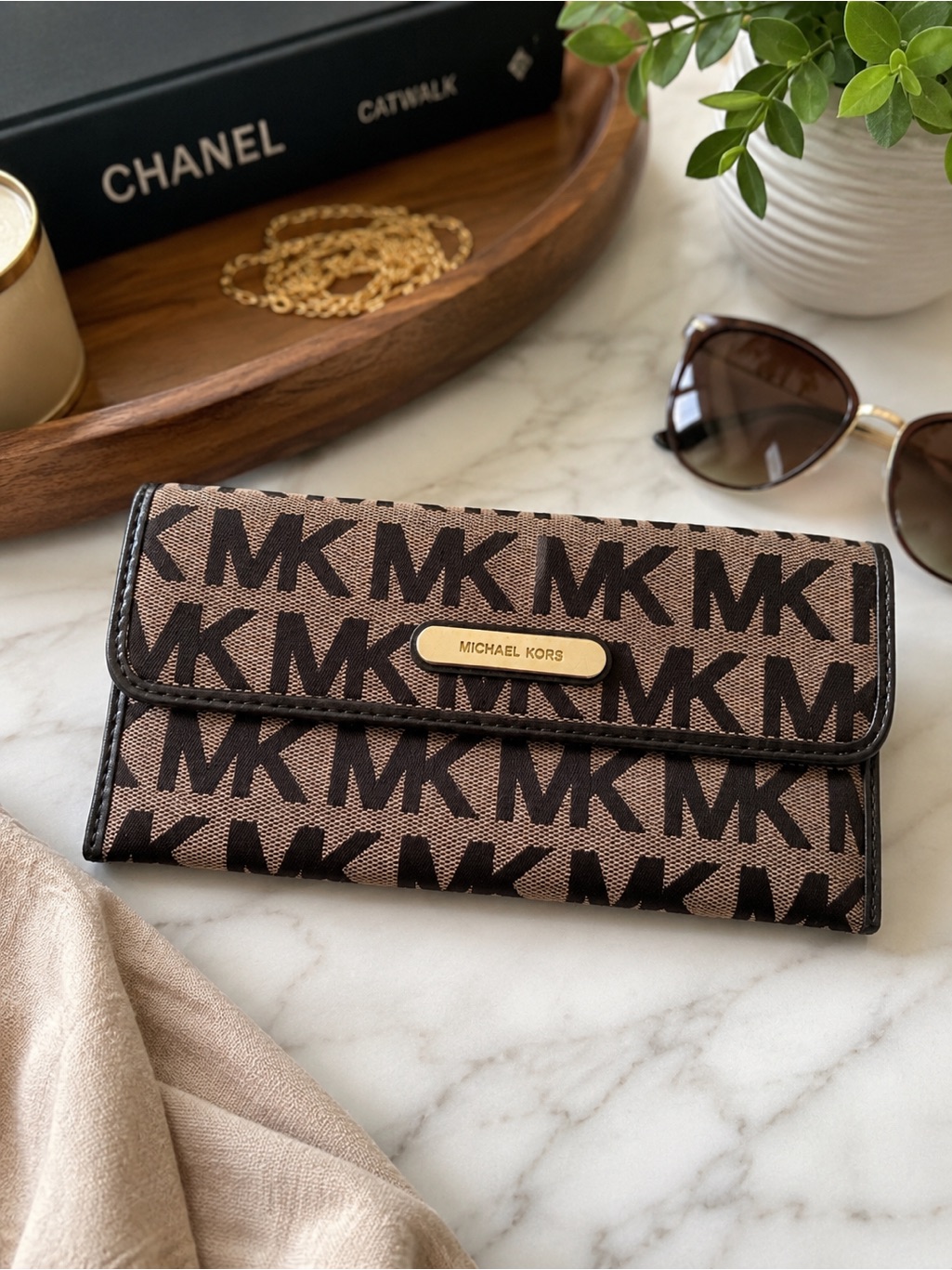 Michael Kors Austin Mk Logo Jacquard Snap Wallet Brown Black Continental Clutch